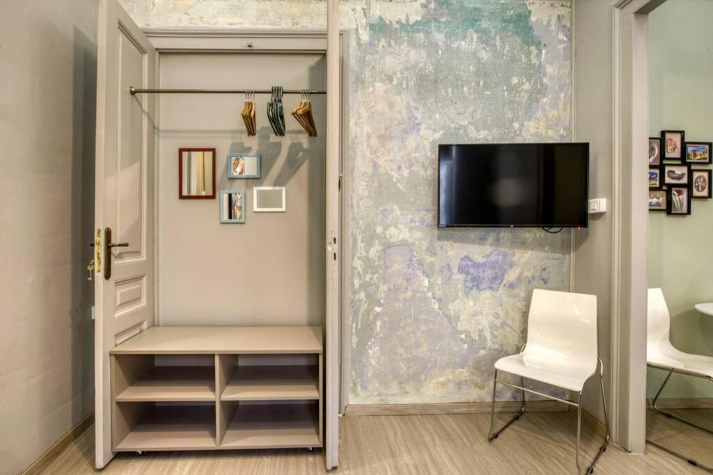 Plaka Filotheis House A Apartment Athena Bagian luar foto