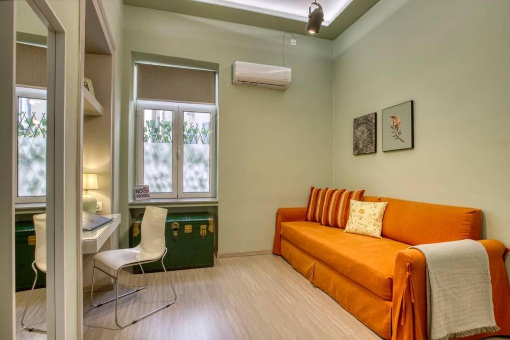 Plaka Filotheis House A Apartment Athena Bagian luar foto