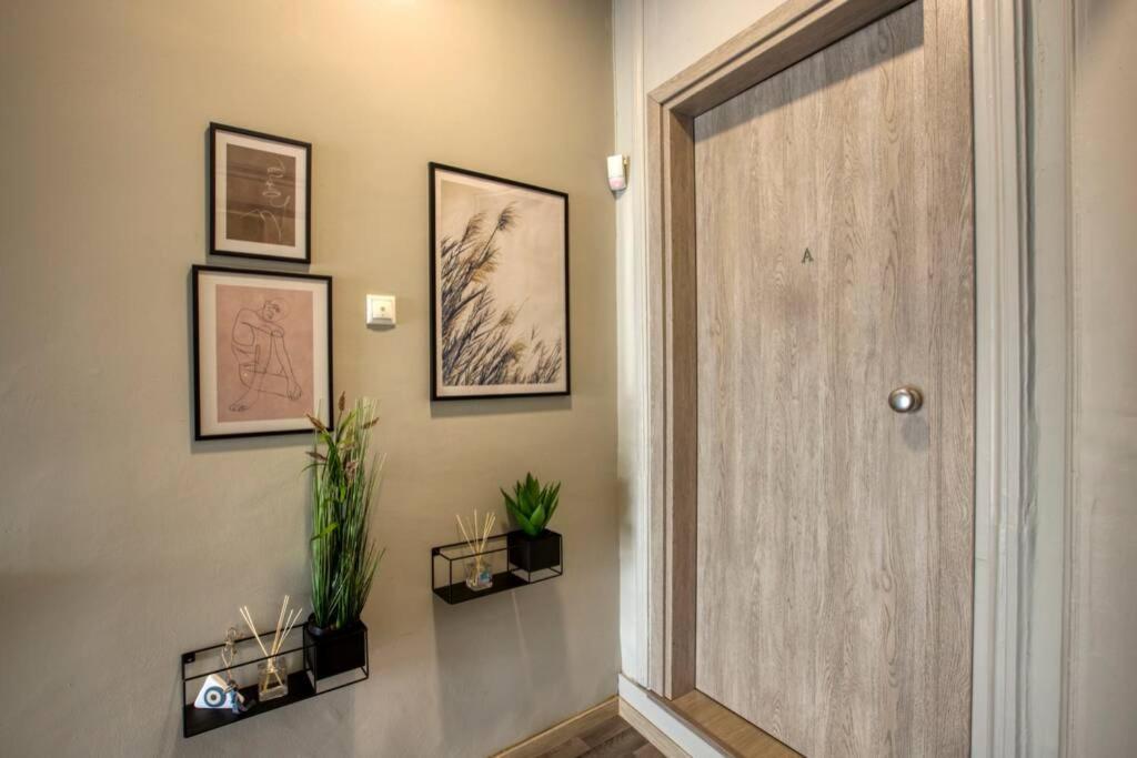 Plaka Filotheis House A Apartment Athena Bagian luar foto